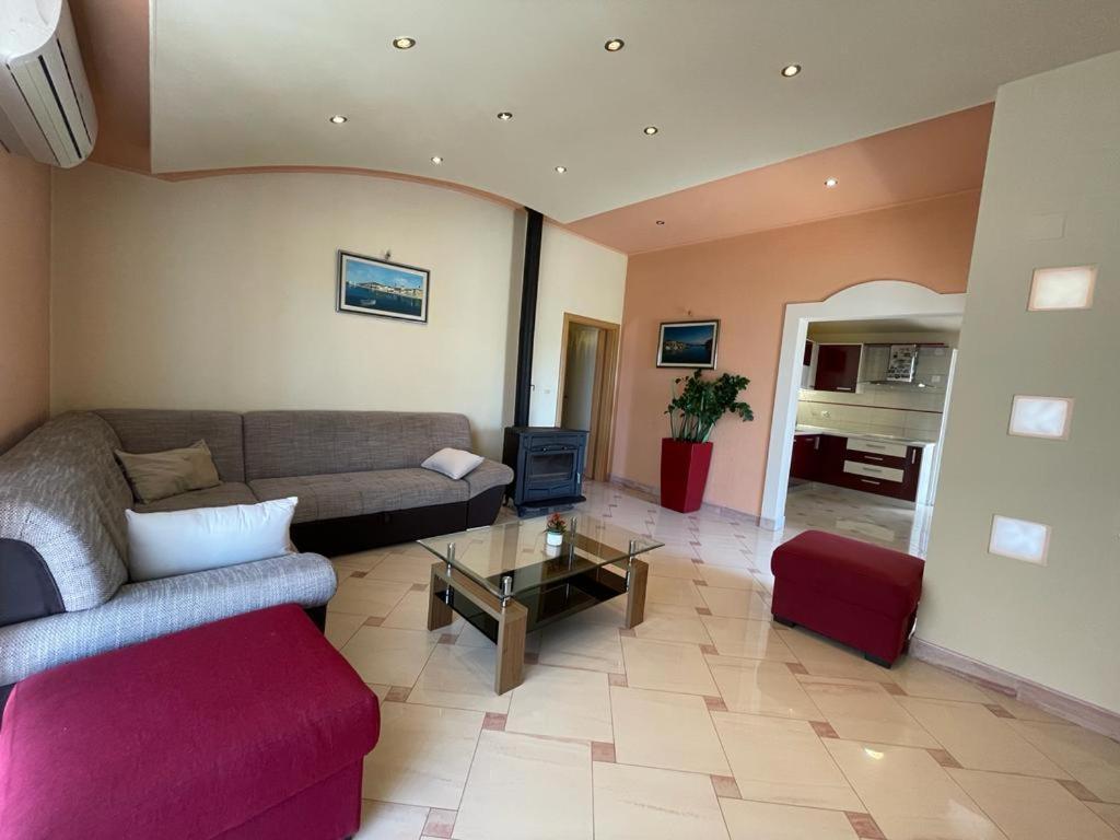 Apartment Edita Plano Trogir Bagian luar foto